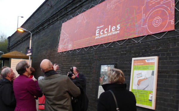 Bishop at Eccles station Nov 2007